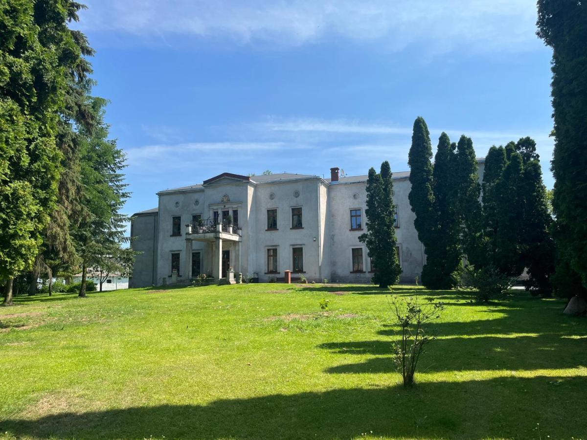 Palac Victoria Mgowo Exterior photo